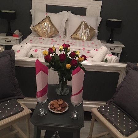 Bienvenue Chez Zina Hotell Vesoul Eksteriør bilde