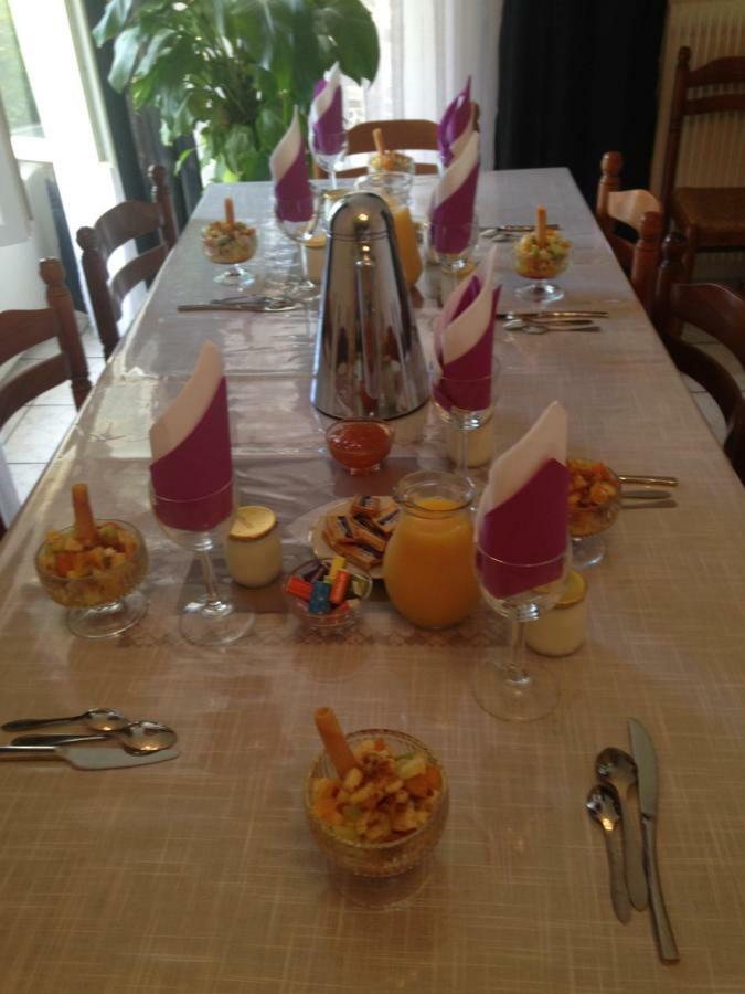 Bienvenue Chez Zina Hotell Vesoul Eksteriør bilde
