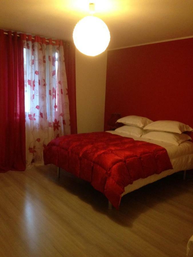 Bienvenue Chez Zina Hotell Vesoul Eksteriør bilde